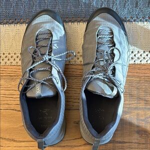 Arcteryx approach shoe